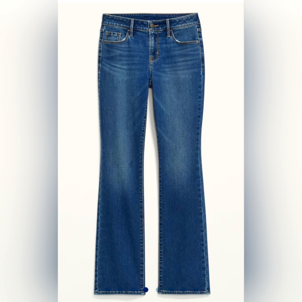 Old Navy Mid-rise Kicker Boot-cut Jeans, medium wash, size 28 plus size